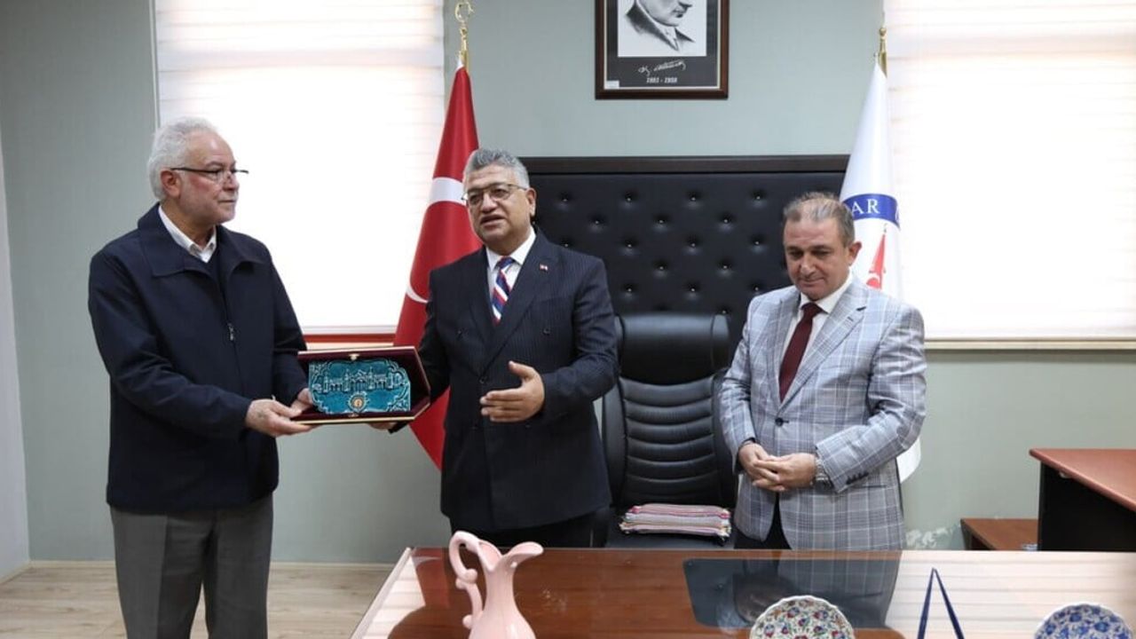 DPÜ'de devir teslim töreniyle göreve başladı: Prof. Dr. Ayhan Kahraman