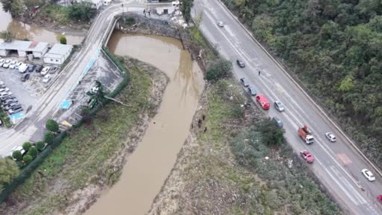 Dron görüntüsüyle Cendere Deresi'nden çıkarılan araç sahibi konuştu