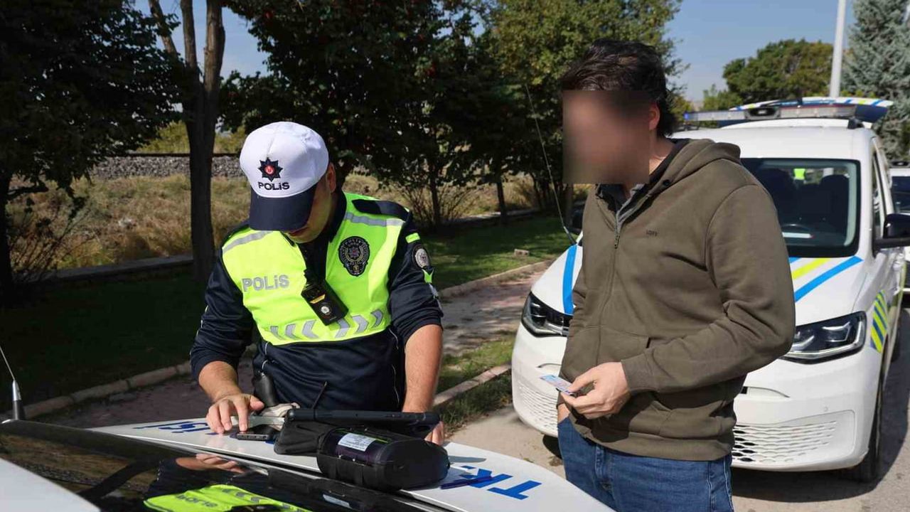 Dronla izlenen Elazığ trafiğinde kural ihlalleri cezalandırıldı