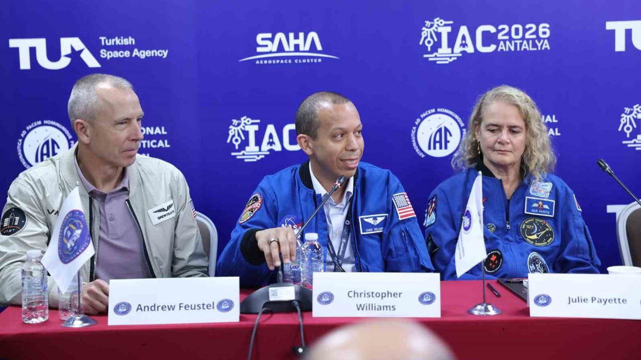 Dünyanın astronotları IAC 2026 için Antalya'da buluştu