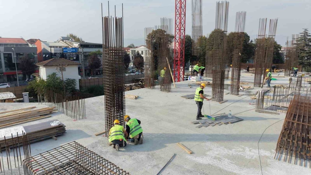 Düzce'de 81 ilden getirilen taşlarla anıt eser şekilleniyor