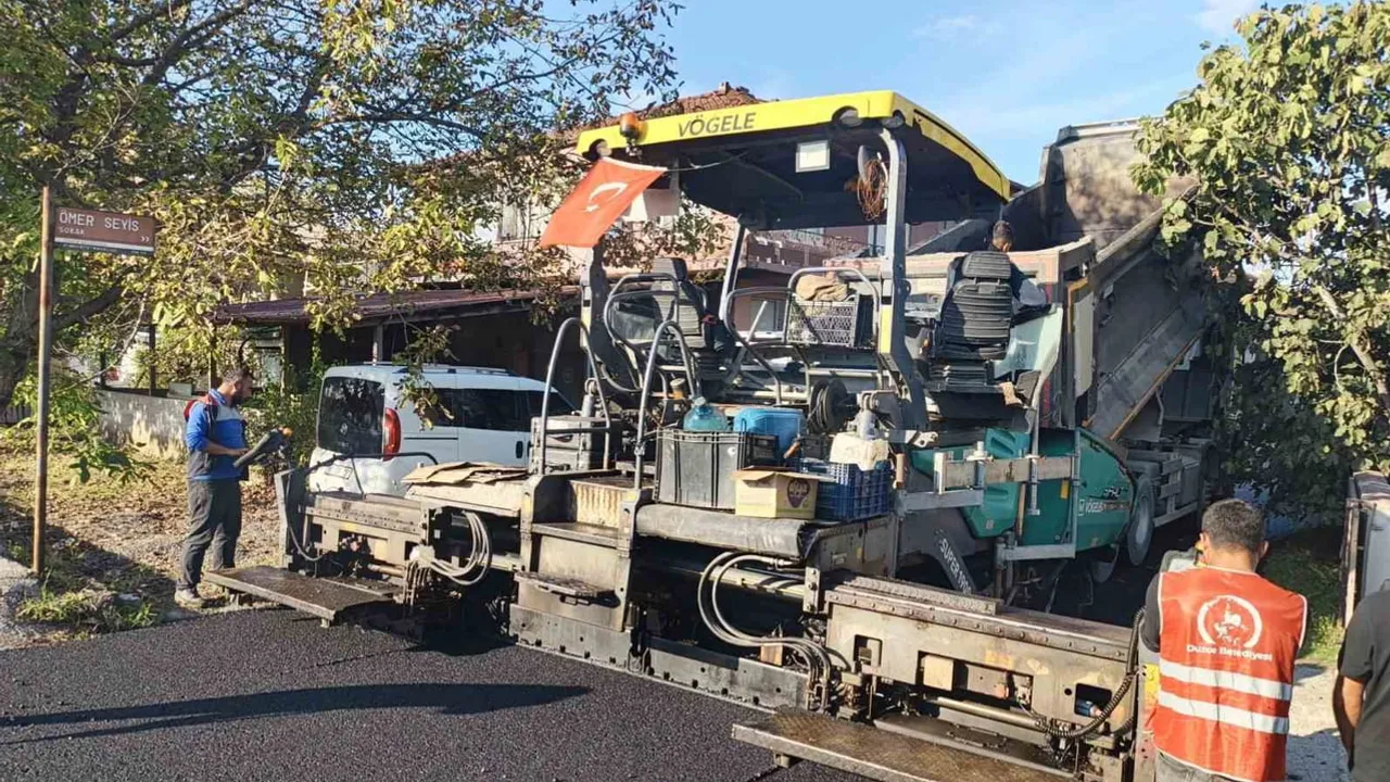 Düzce'de asfalt atağı: ekipler 7 gün 24 saat sahada