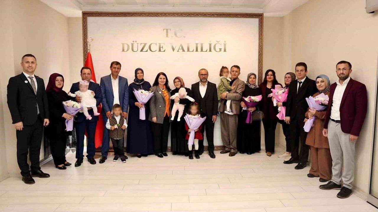 Düzce'de bağların güçlendiği koruyucu aile buluşması
