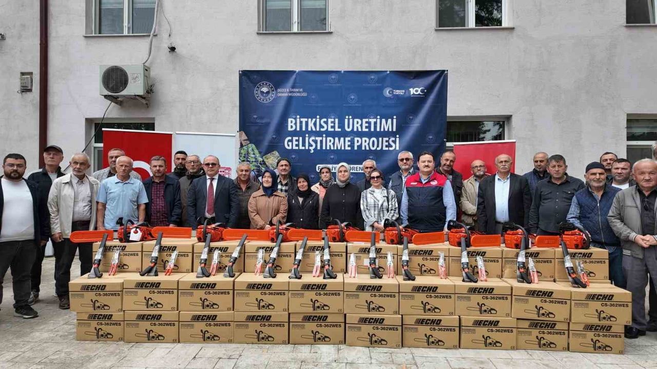 Düzce'de fındık bahçelerine ekipman desteğiyle bakım seferberliği