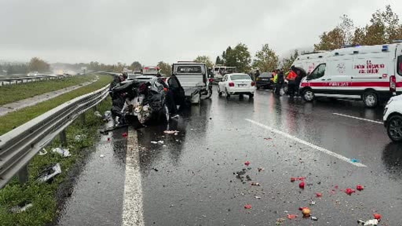 Düzce'de zincirleme kazada Üsküdar belediye başkan vekilinin durumu daha ağır