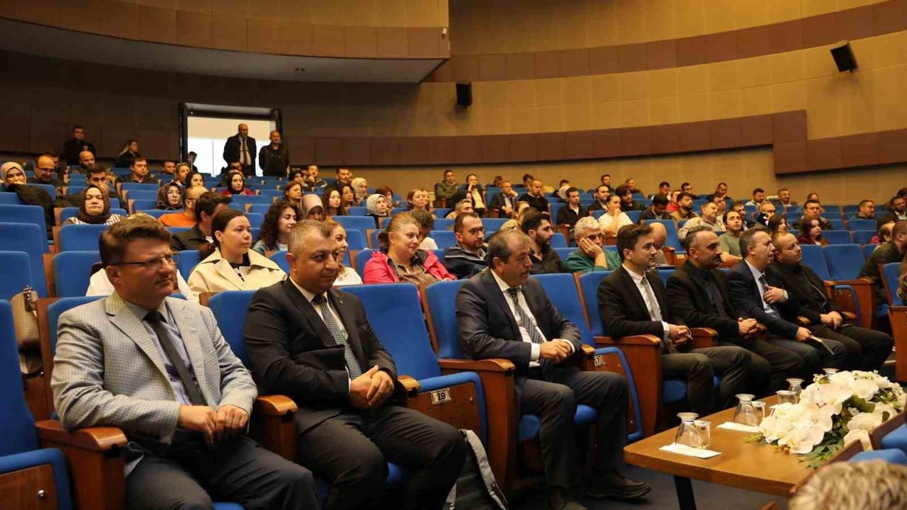 Düzce Üniversitesi'nde uygulamalı kamu ihale mevzuatı eğitimi