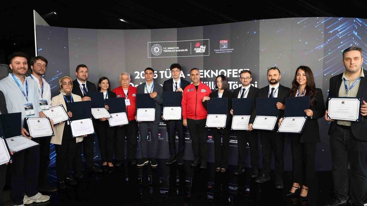 Düzce Üniversitesi'nden Hasan Kara'ya TÜBA-TEKNOFEST'te üçüncülük