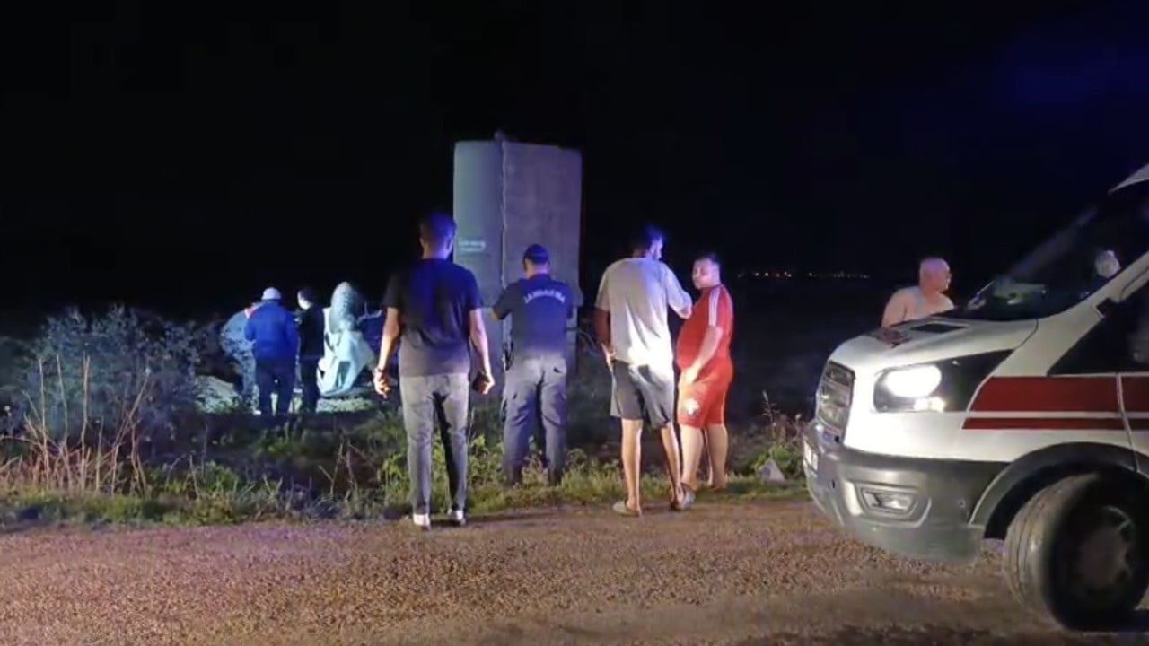 Düziçi'nde şarampole uçan otomobilde genç yaşamını yitirdi