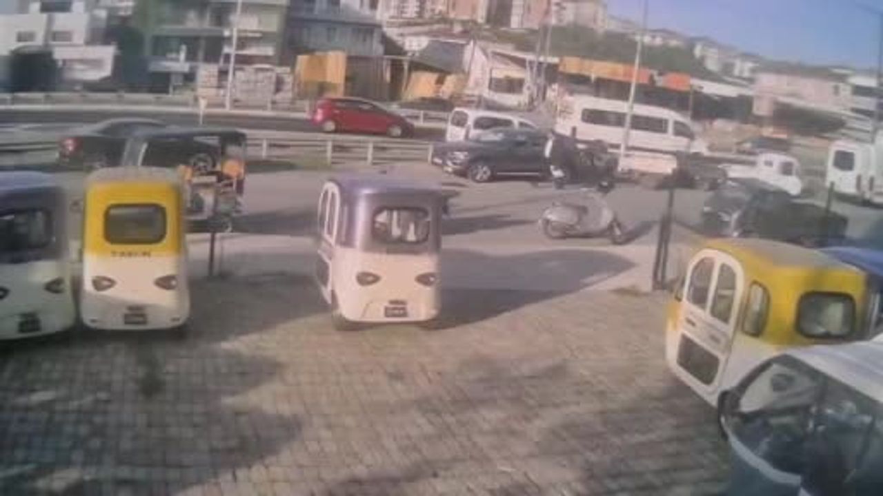 E-5'te hız iddiası kazaya dönüştü: iki kişi yaralandı