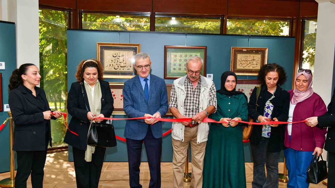 Ebruyle gelen miras: Eslâfın izinde sergisi Esenyurt'ta