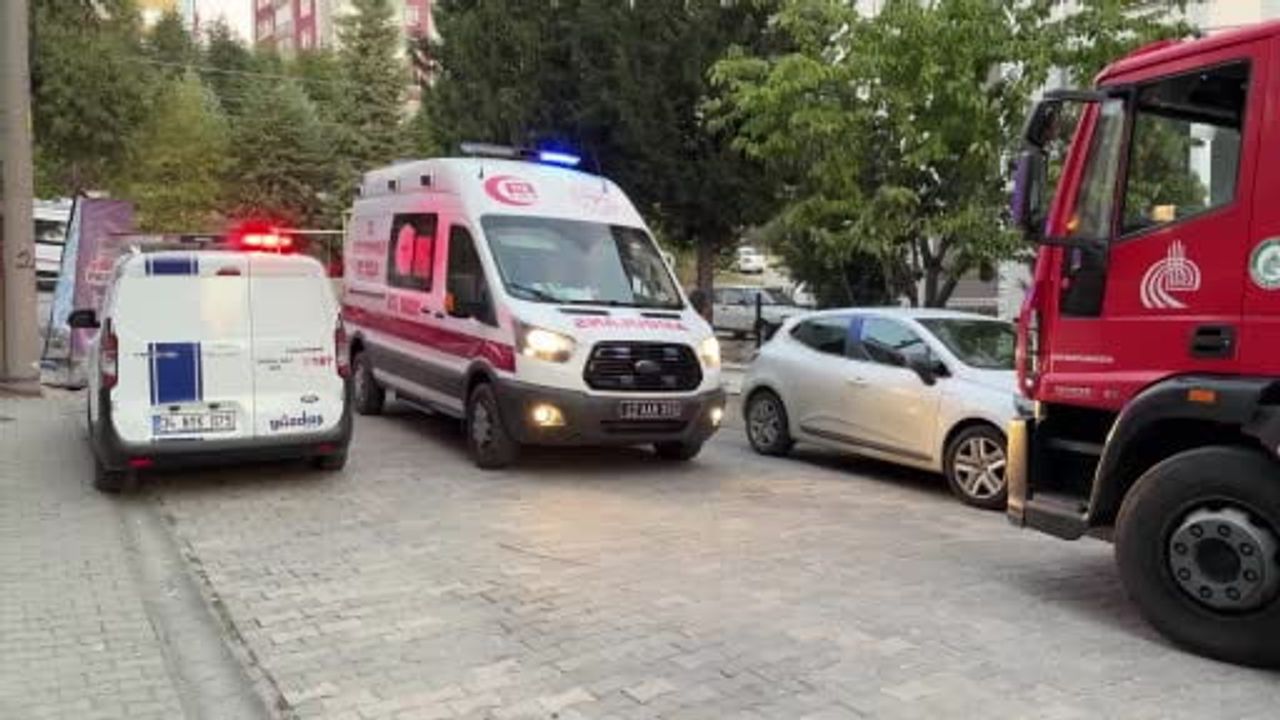 Edirne'de mutfakta çıkan yangın giriş katı dairede paniğe yol açtı