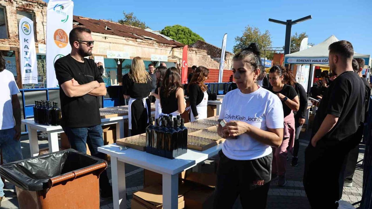 Edremit Güre sahilinde zeytinyağı tadımıyla dünya rekoru peşinde