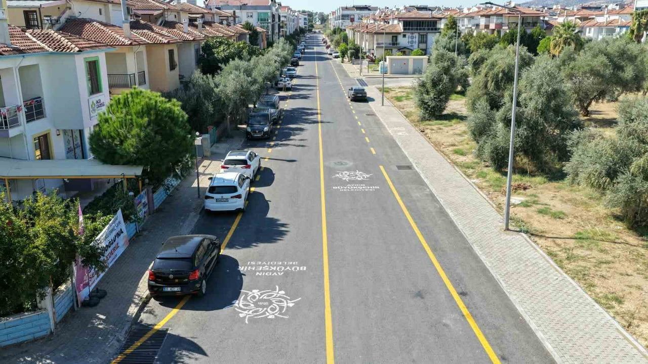 Efeler'de Dedekuyusu Caddesi yenilendi: asfalt ve yol çizgileri tamamlandı