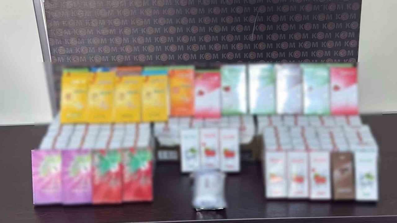 Efeler'de depolanan kaçak tütün ürünleri baskında gün yüzüne çıktı