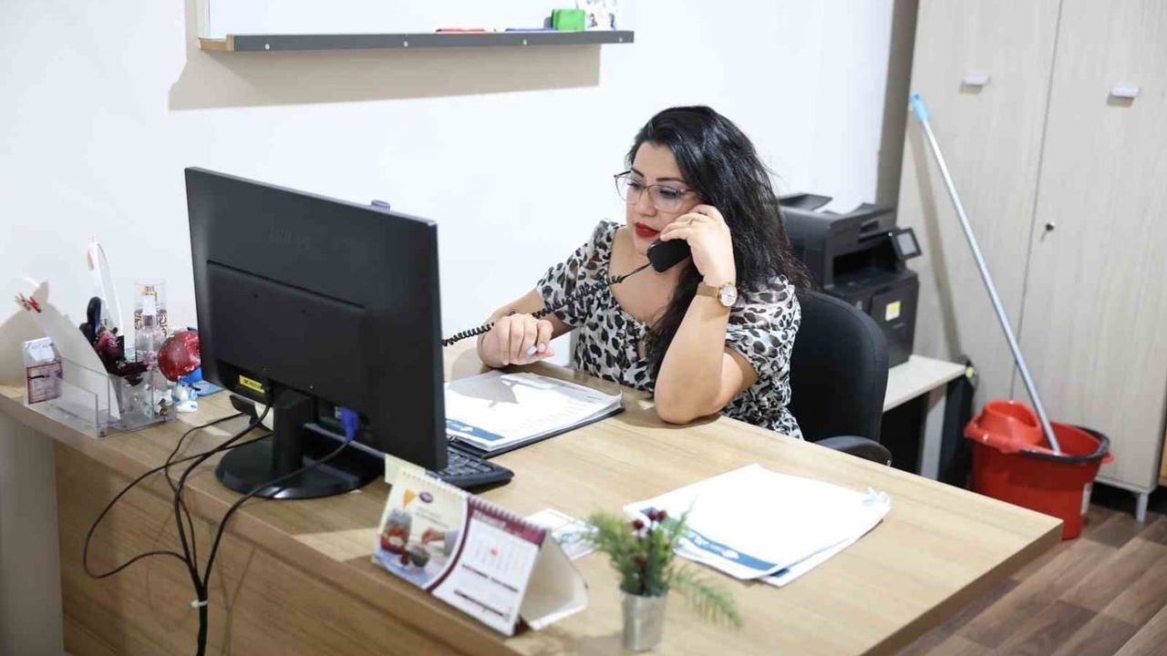 Efeler'de istihdam köprüsü: belediyenin merkezi iş arayanlarla işverenleri eşit şartlarda buluşturuyor