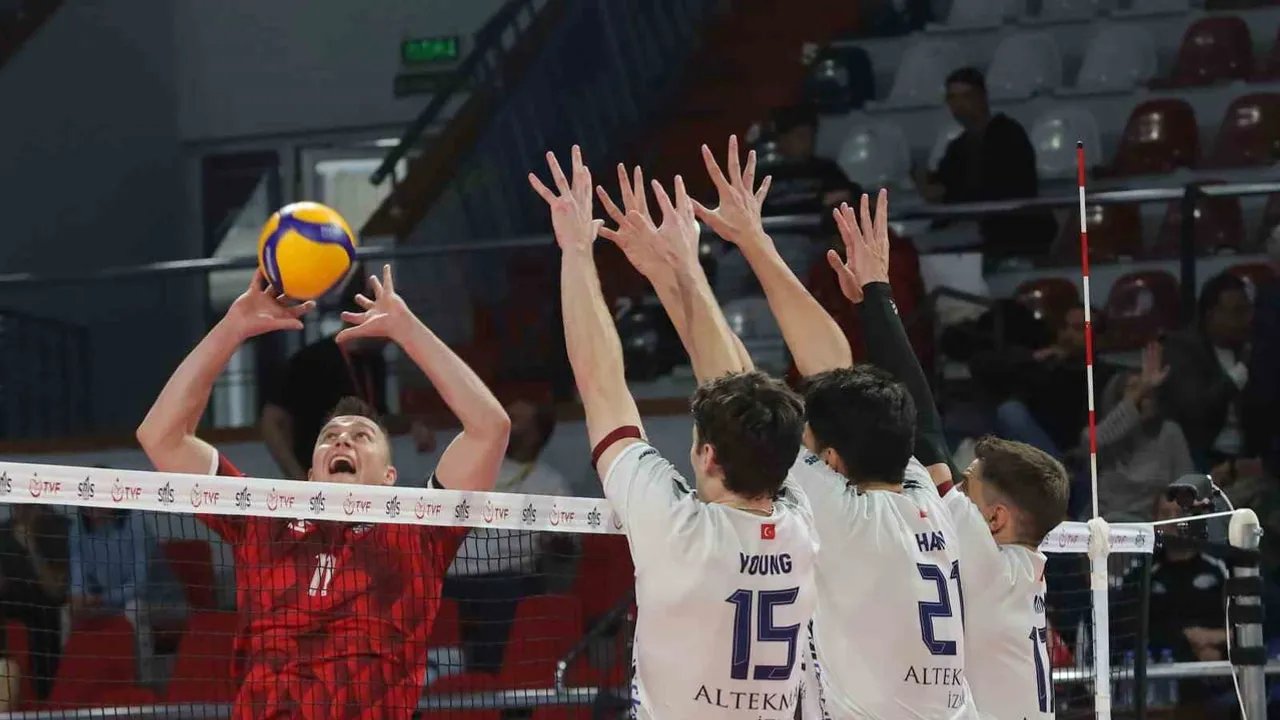 Efeler ligi açılışında Altekma beş sette üstün geldi