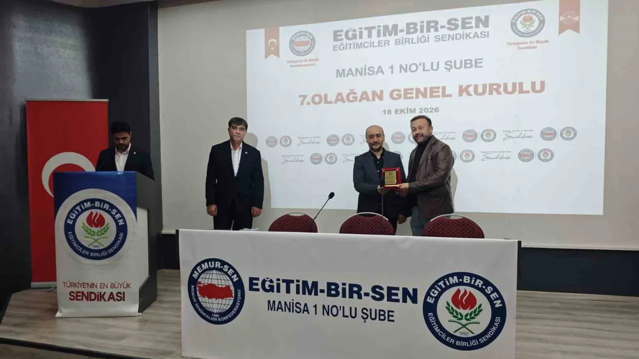 Eğitim-Bir-Sen Manisa'da istikrar sürüyor, Ahmet Yasav yeniden işbaşında