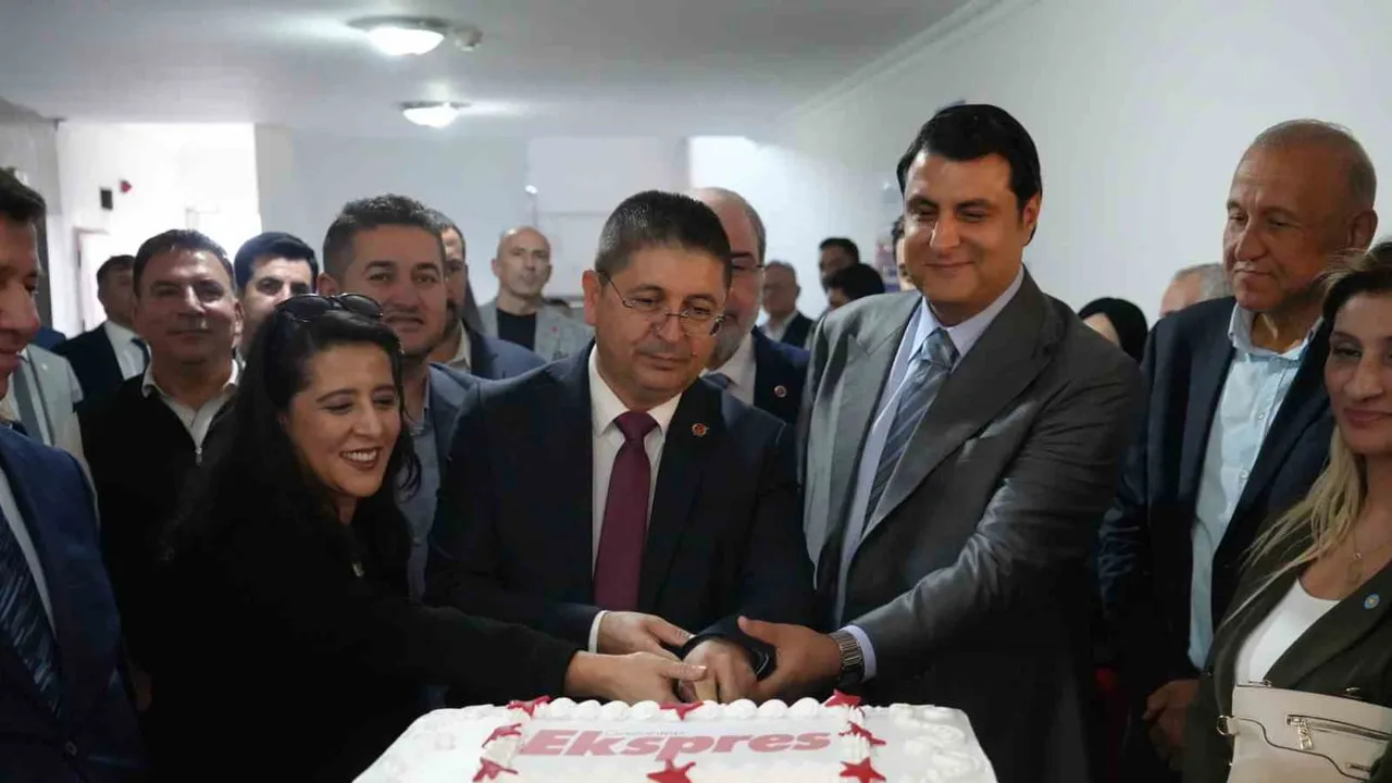 Ekspres 55 yıldır şehrin hafızasını yazıyor