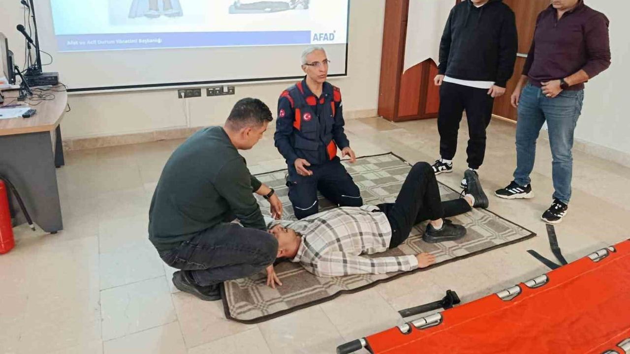 Elazığ'da jandarma yetkinliğini artırmaya yönelik enkaz kurtarma eğitimi