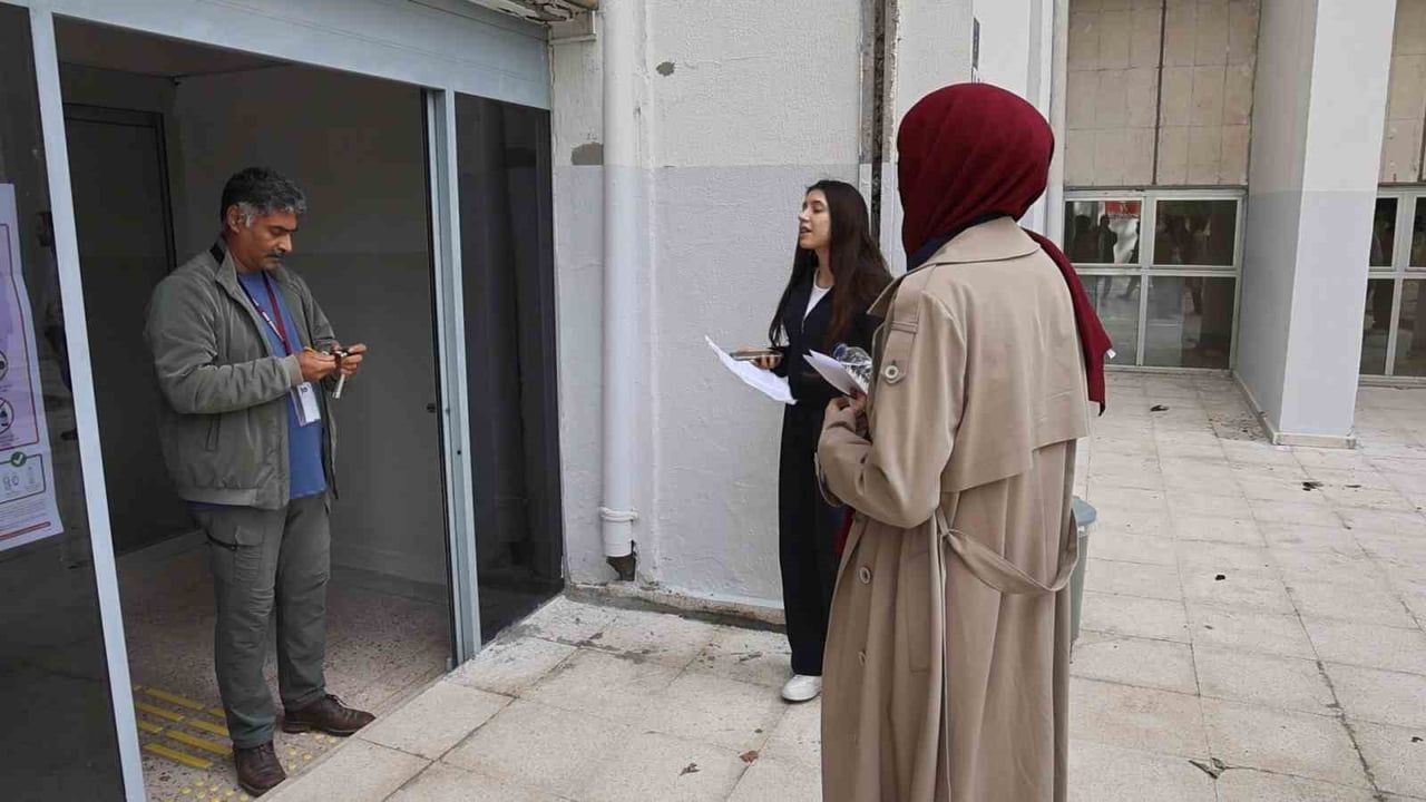 Elazığ'da KPSS günü: polis yetiştirdi, bir aday belge eksikliği nedeniyle alınmadı
