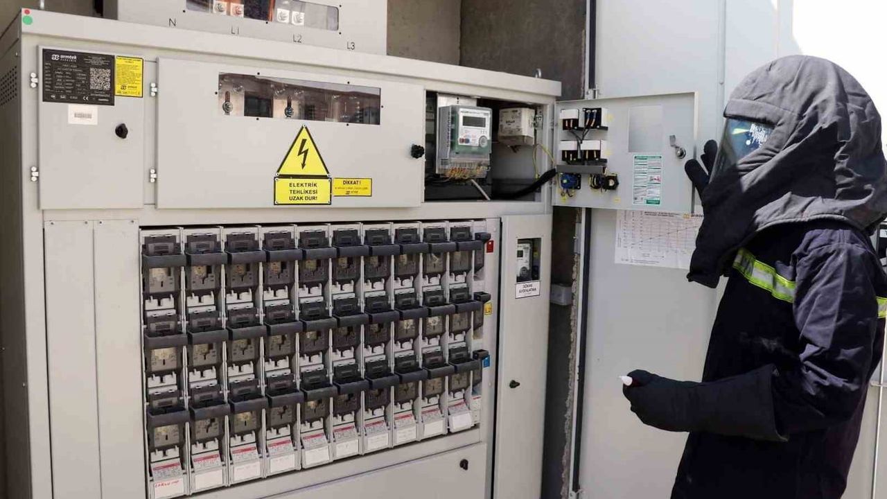 Enerjiye güvence: Elazığ'a 6,6 milyar TL'lik altyapı yatırımı