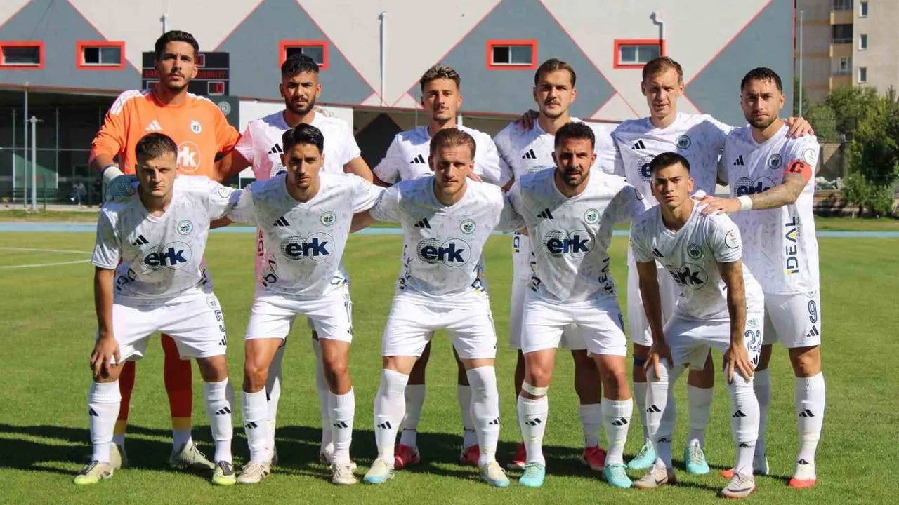 Erciyes 38 FK namağlup ilerleyişini sürdürüyor