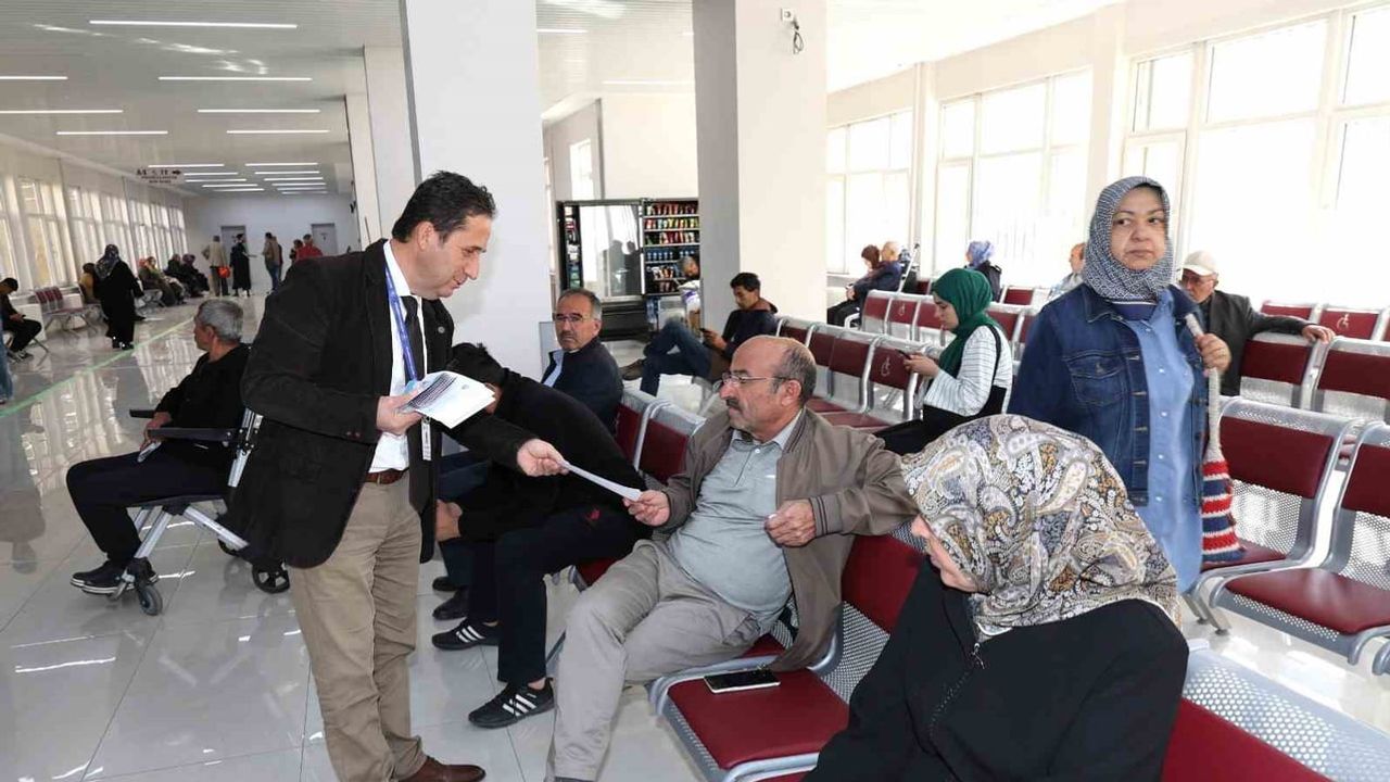 Erciyes Üniversitesi'nde hasta hakları günü bilgilendirme stantlarıyla vurgulandı