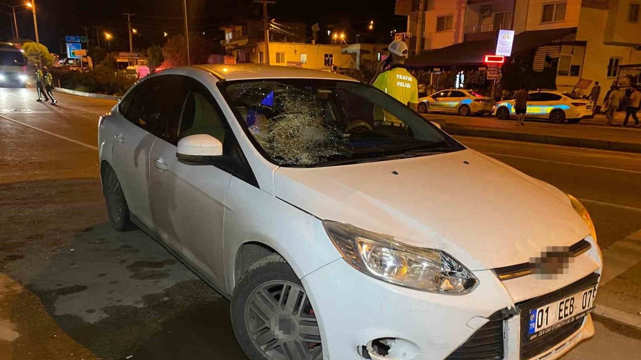 Erdemli'de ışıklı kavşakta yaya çarpması can aldı