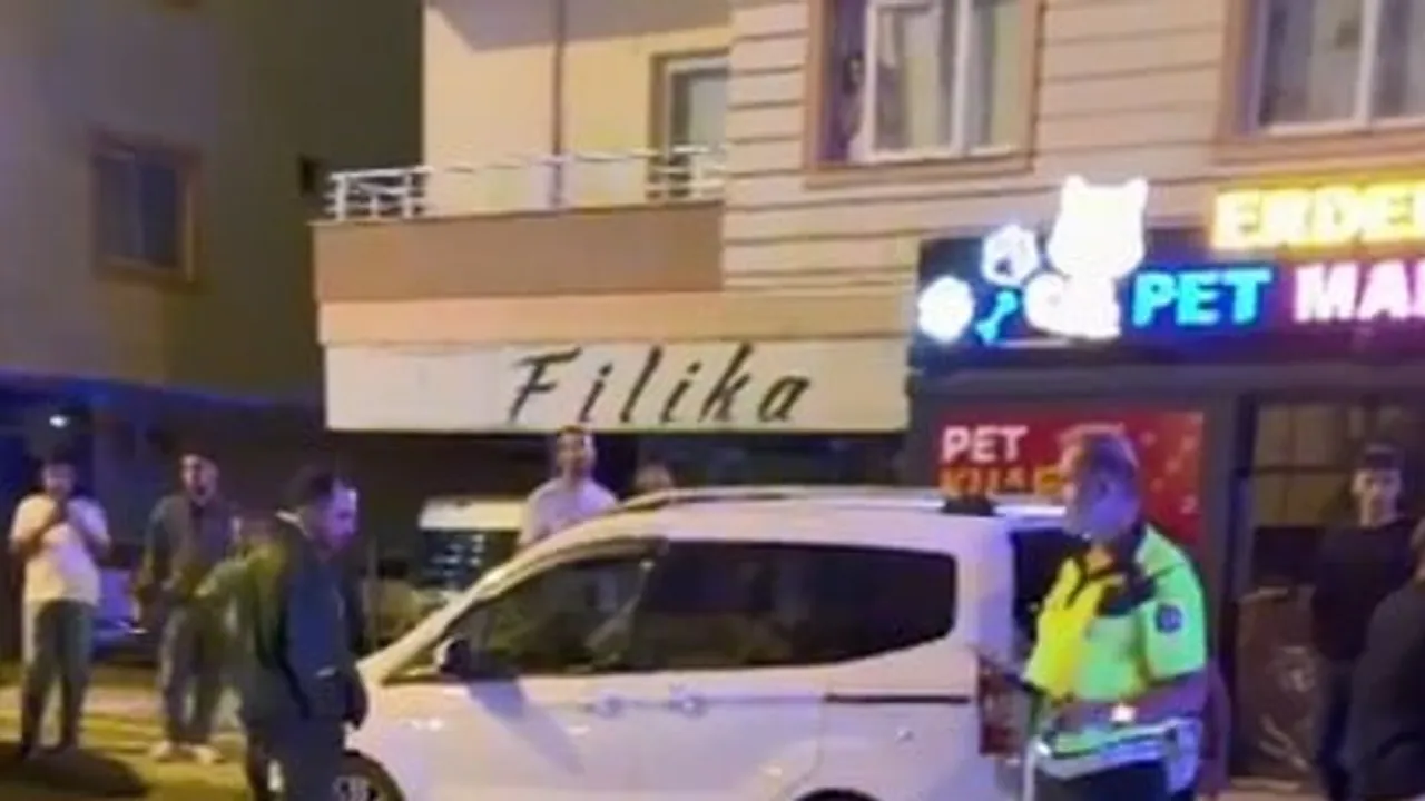 Erdemli'de otomobil ile motosiklet çarpıştı: biri yaşamını yitirdi, diğeri ağır yaralı