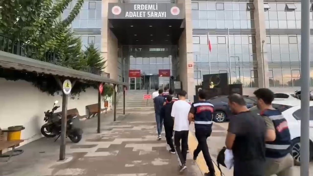 Erdemli merkezli operasyon: yasa dışı bahisten para transferine aracılık eden 6 kişi tutuklandı