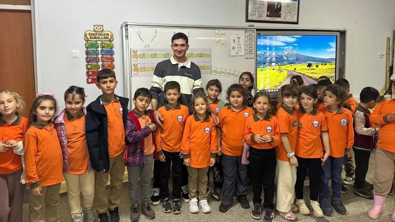 Erfelek’te miniklere sağlıklı yaşamı öğreten Yeşilay gönüllüleri
