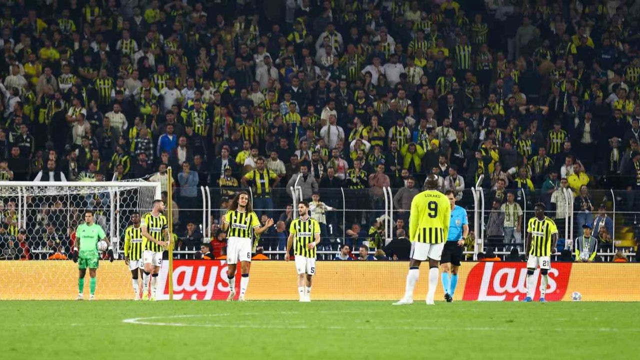 Erken umut, geç denge: Fenerbahçe Slavia Prag ile 2-2 berabere