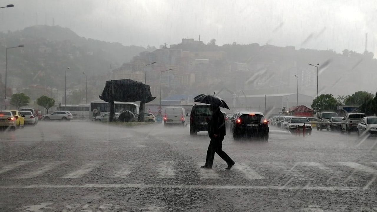 Erzincan'da öğleden sonra sağanak ve saatte 40-60 kilometre rüzgar uyarısı