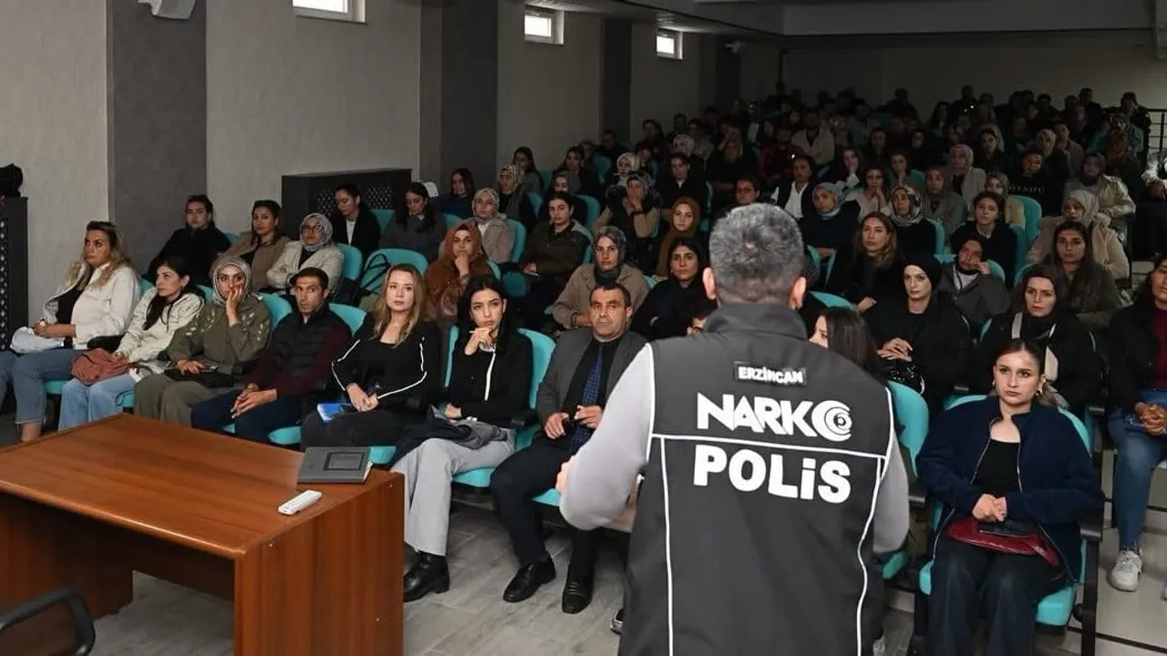 Erzincan'da okul bahçesi sorumlularına odaklı oryantasyon ve iş sağlığı eğitimi