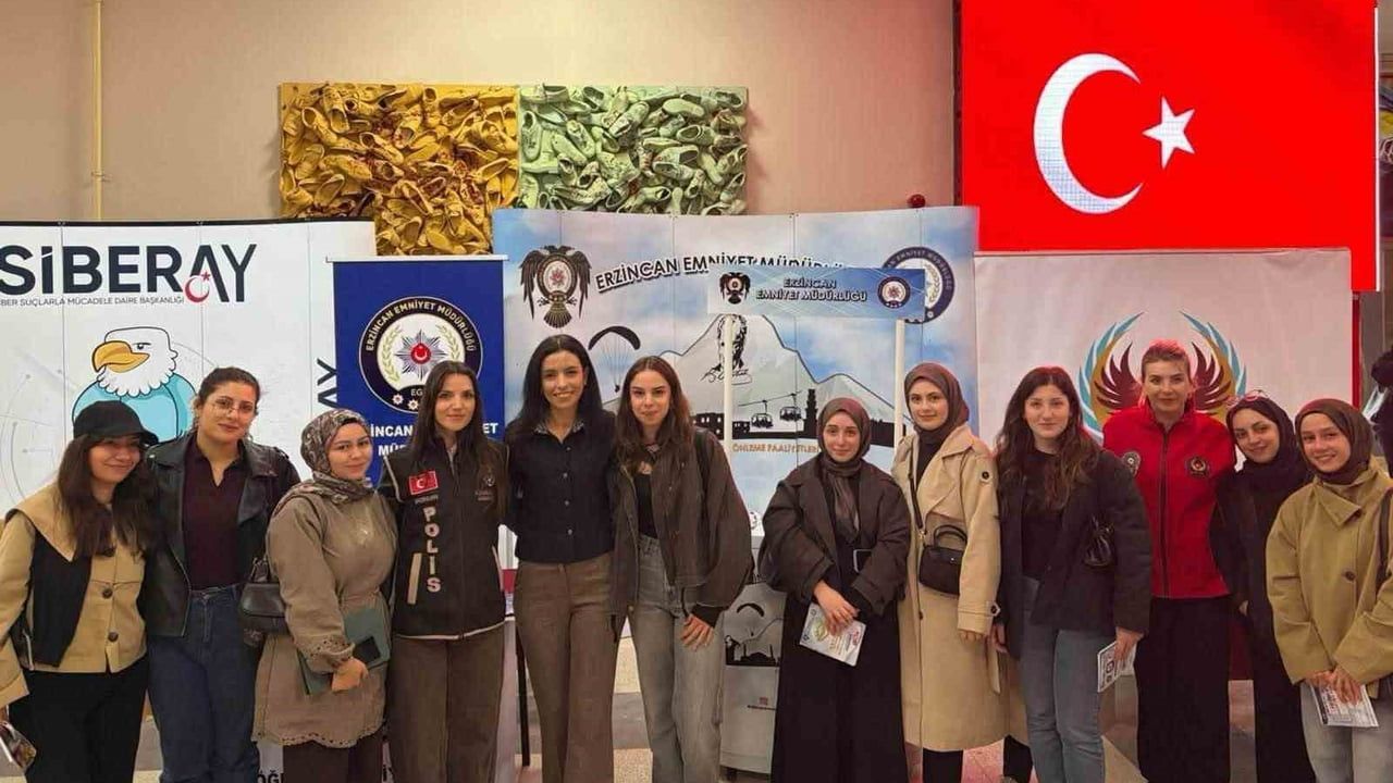 Erzincan'da polisle buluşma: 9 bin 600 öğrenciye ulaşan bilinçlendirme