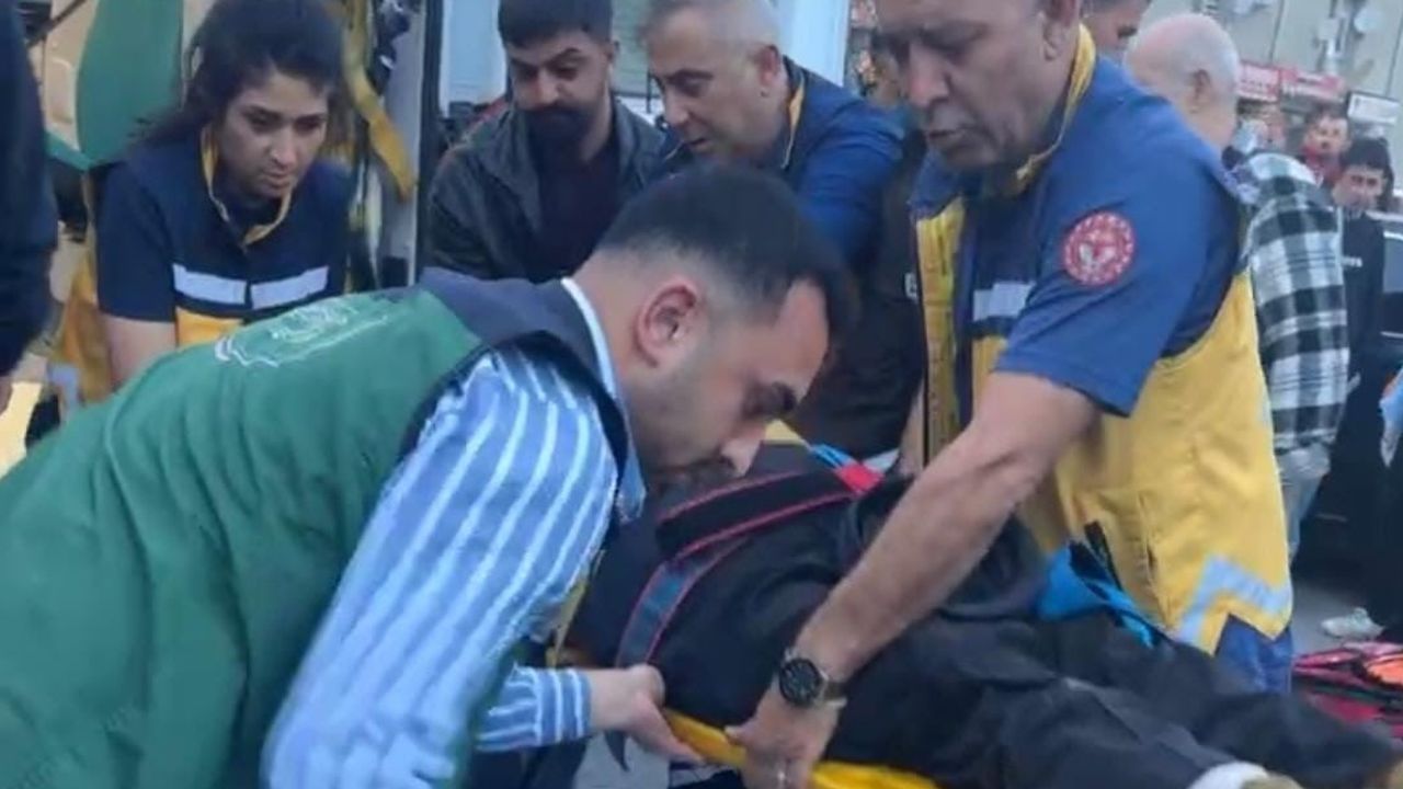 Erzincan'da yaya çarpması kameraya yansıdı: iki kişi ağır yaralandı