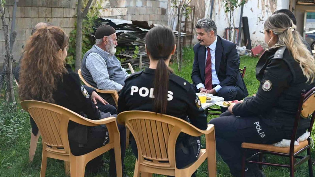 Erzincan emniyet müdüründen şehit ailesine taziye ziyareti