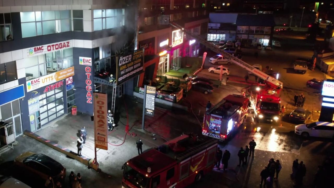 Erzurum’da sanayi sitesindeki yangın itfaiyenin hızlı müdahalesiyle kontrol altına alındı