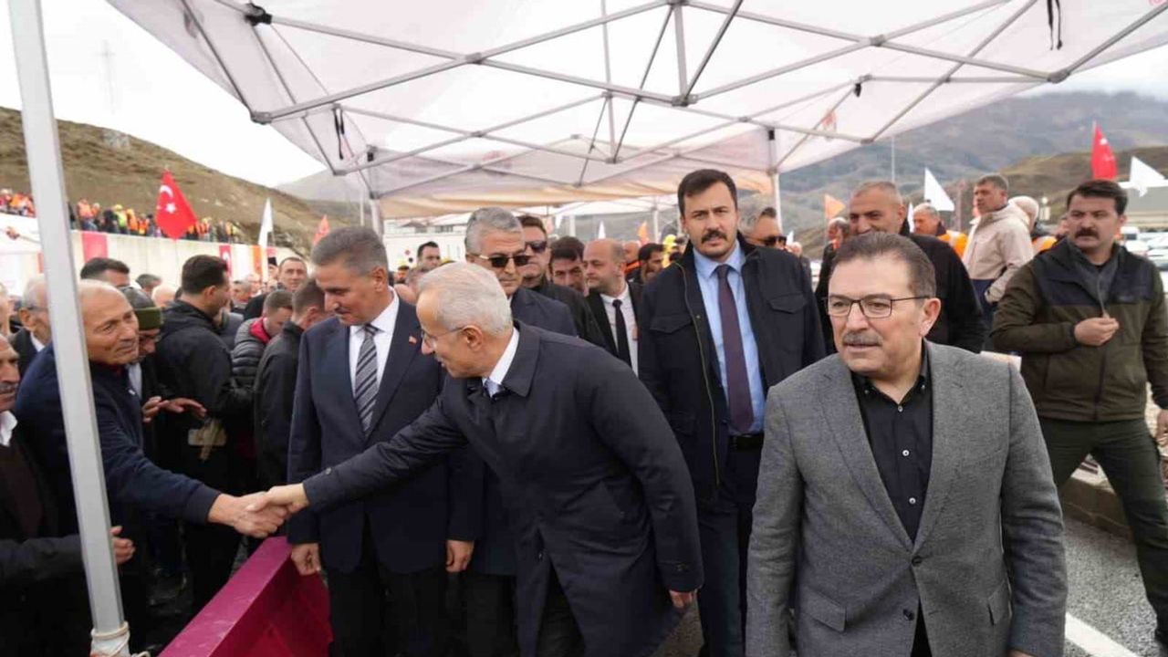 Erzurum’da ulaşım altyapısına 168 milyar liralık dönüşüm hamlesi