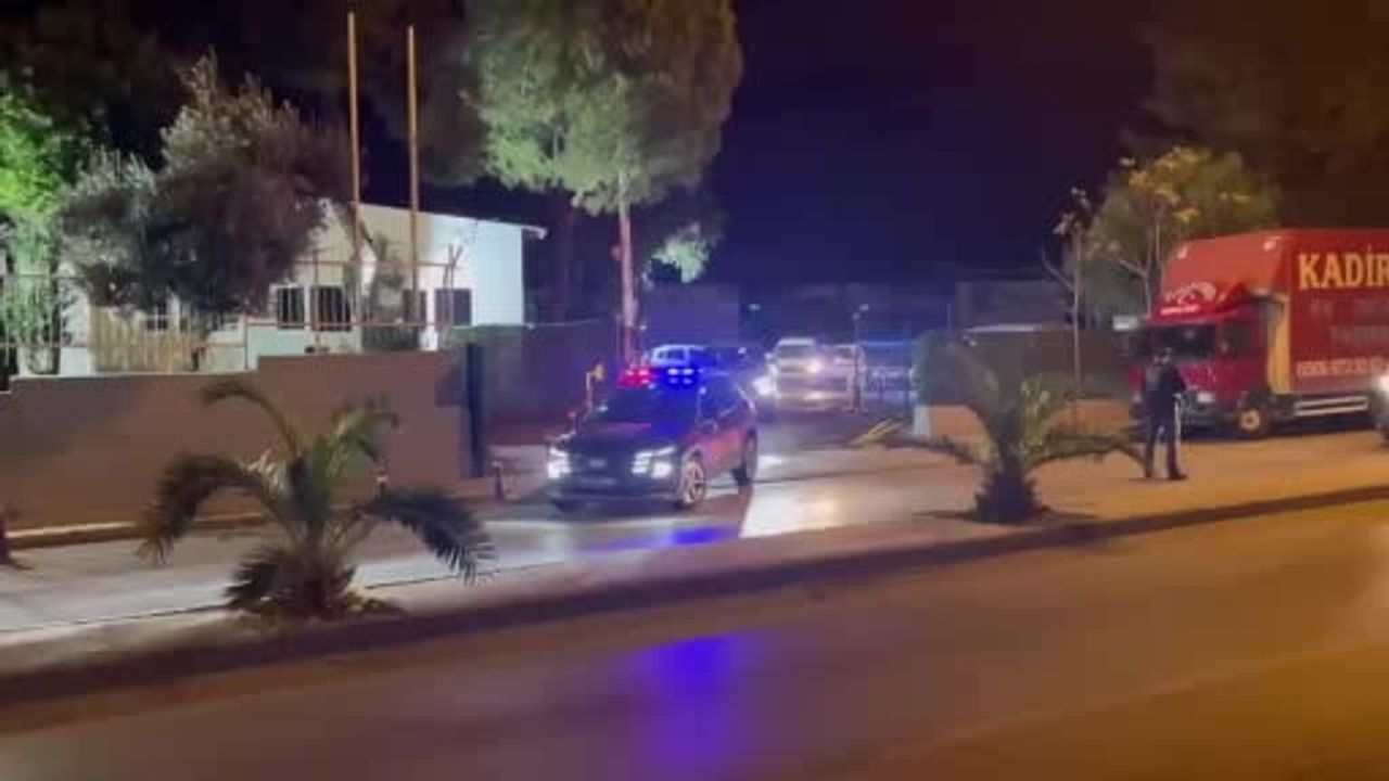 Eş zamanlı şafak operasyonunda İzmir genelinde 164 kişi yakalandı