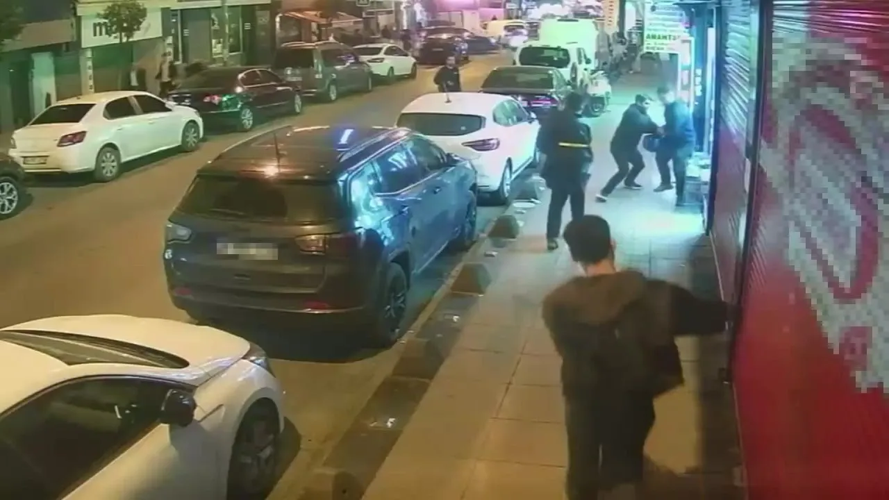 esenler’deki silahlı çatışma kamerada ortaya çıktı: şüpheliler yakalandı