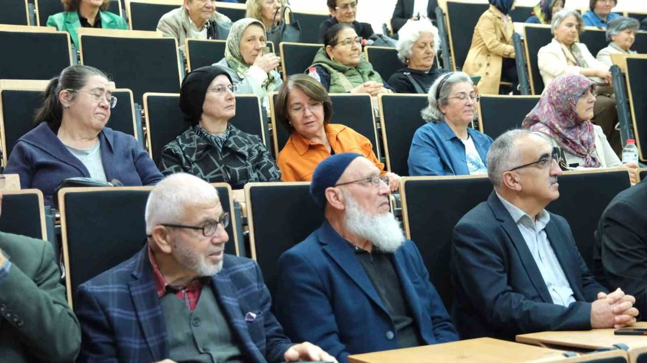Eski öğrenciden öğretmenine: Fatih Yılmaz Tazelenme Üniversitesi'nde yeni dönemi başlattı
