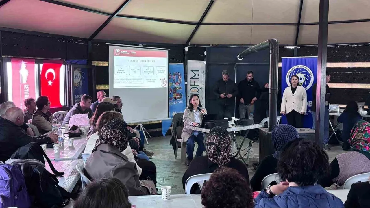 Eskişehir'de kadın çiftçilere tıbbi ve aromatik bitkilerle katma değer üretimi eğitimi
