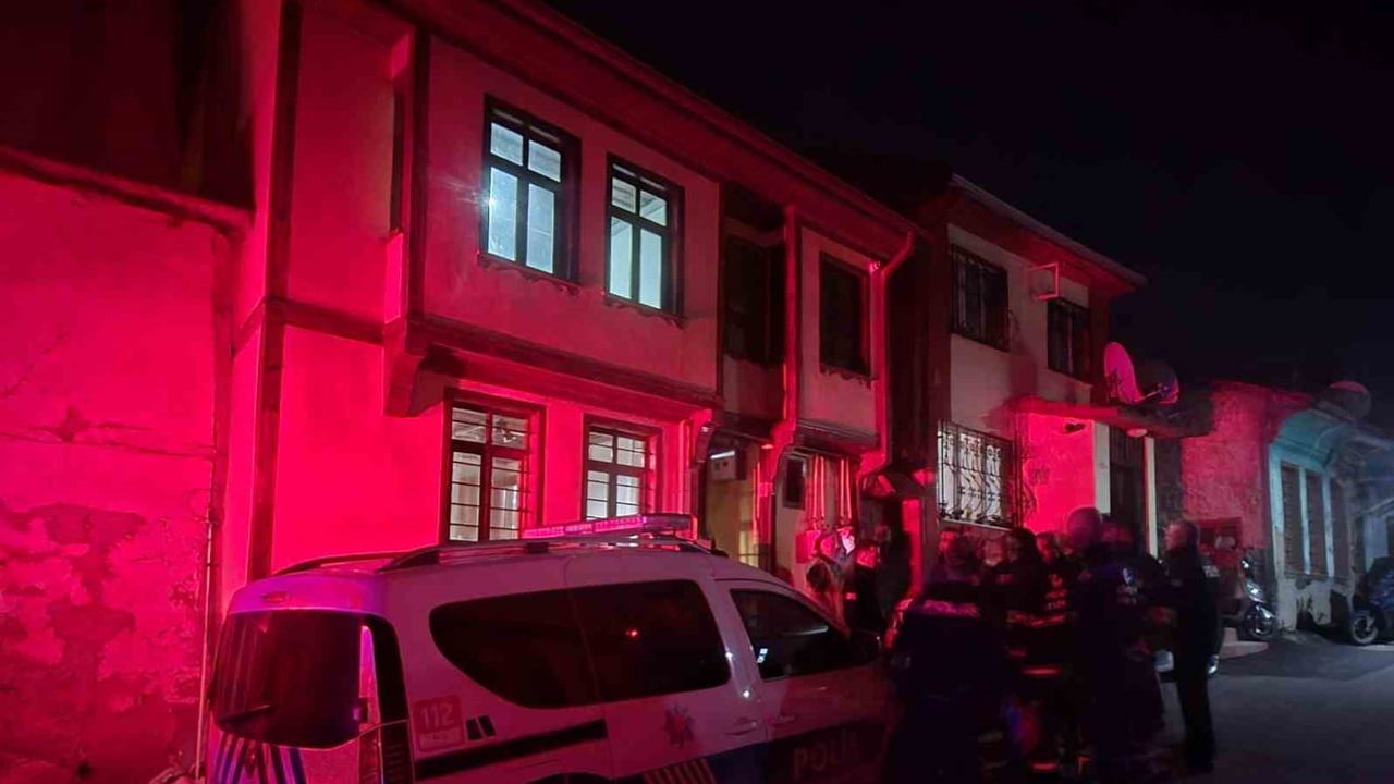Eskişehir'de kaybolan komşunun dairesi çilingirle açıldı, iz yok