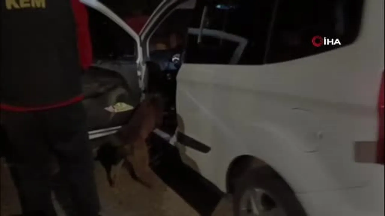Eskişehir'de sokak güvenliğini hedef alan operasyonda 2 kilogram metamfetamin ele geçirildi