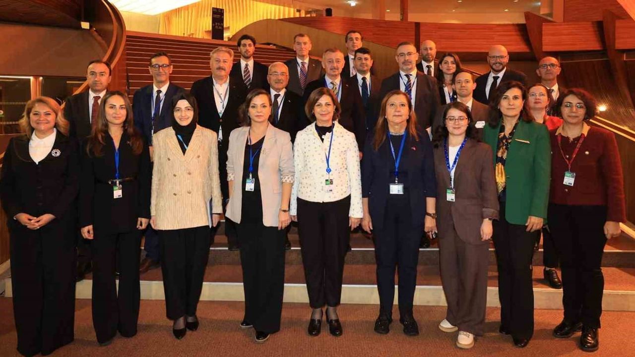 Eskişehir'den Strazburg'a başkan Ayşe Ünlüce yerel demokrasiyi gündeme taşıdı
