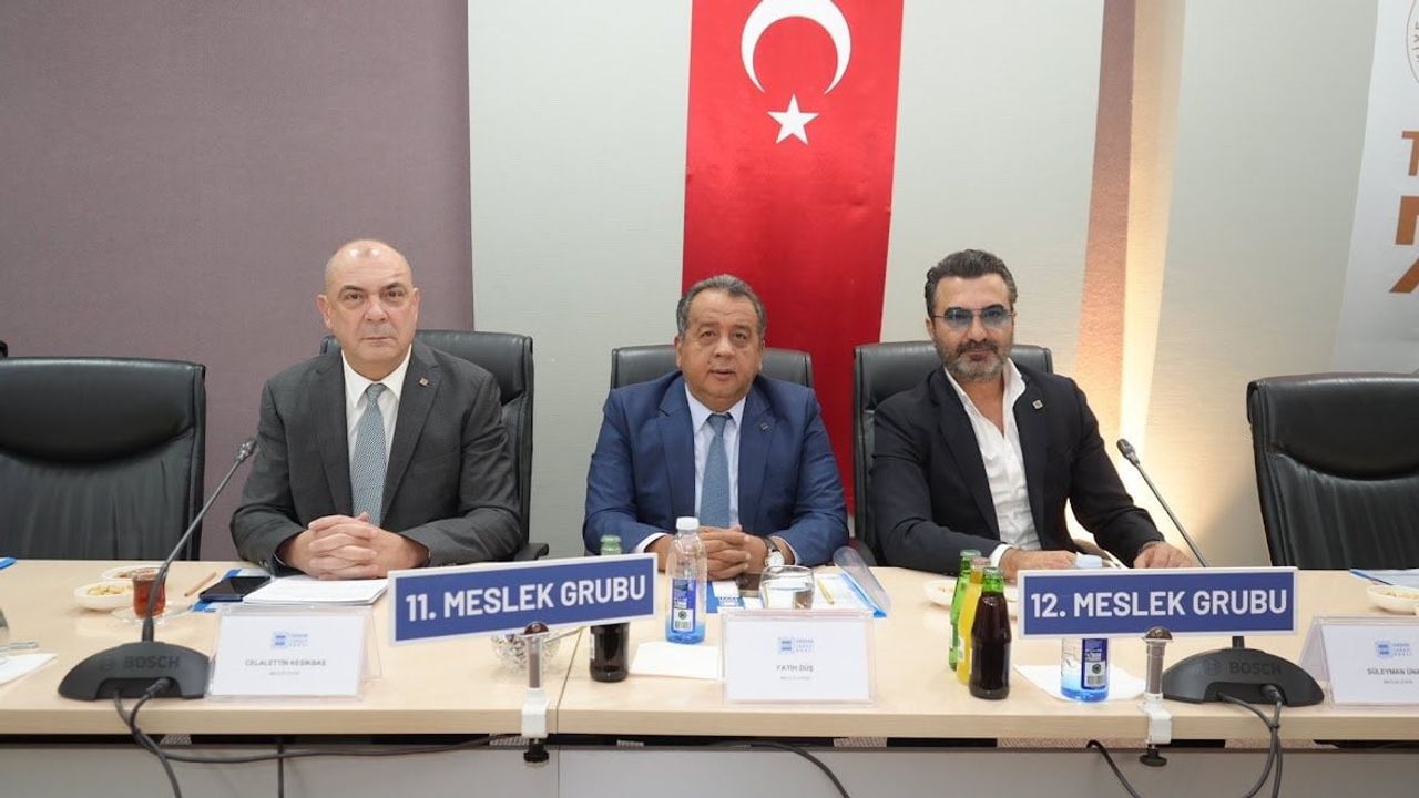 Eskişehir Sanayi Odası meclisi ekim toplantısında kent sanayisinin büyüme ve rekabet gündemini öne çıkardı
