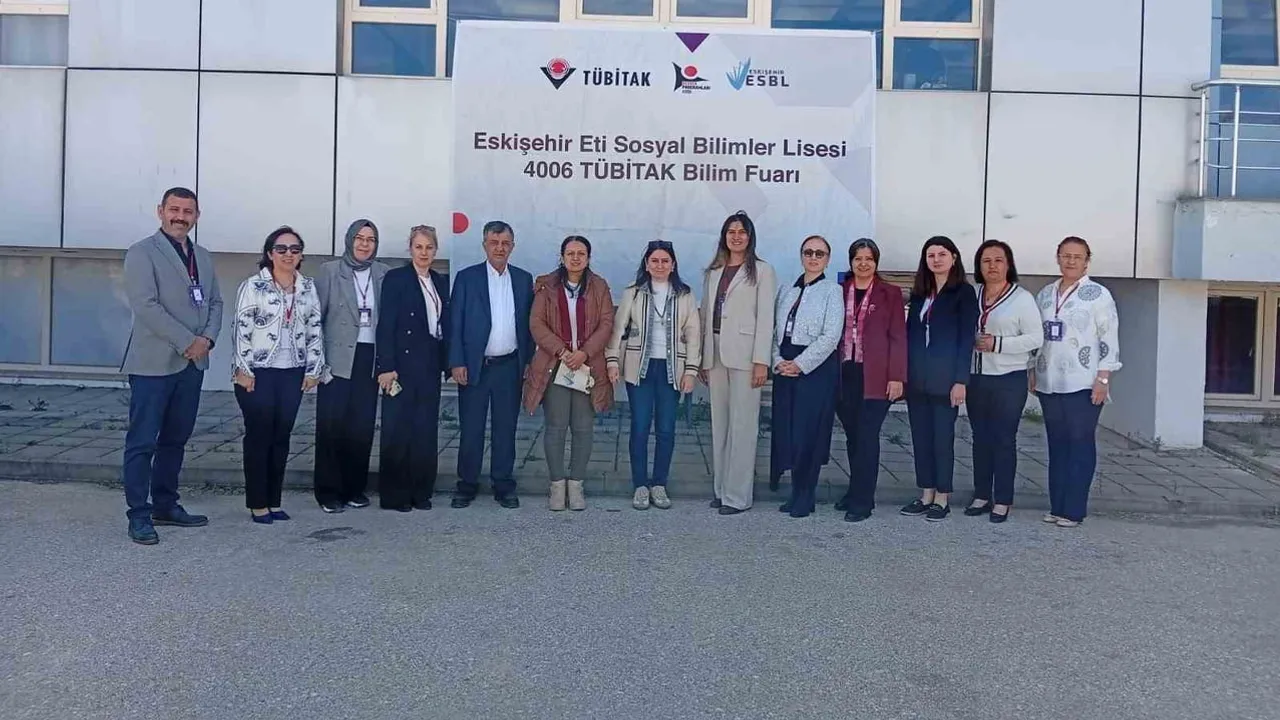 Eskişehirli lisenin projesi TÜBİTAK 4006'da ülke birinciliği getirdi