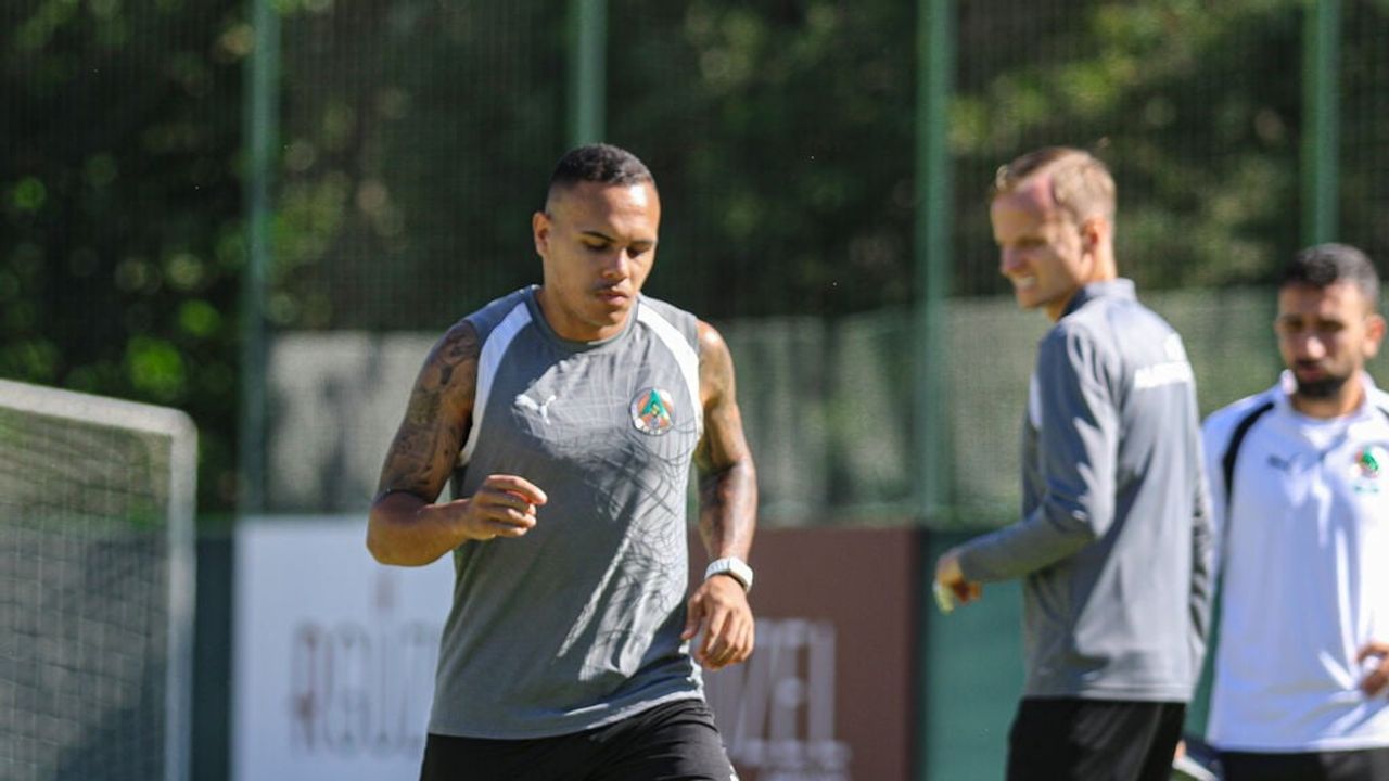 Evinde güç depoluyor: Alanyaspor Kocaelispor hazırlığı sürdürüyor