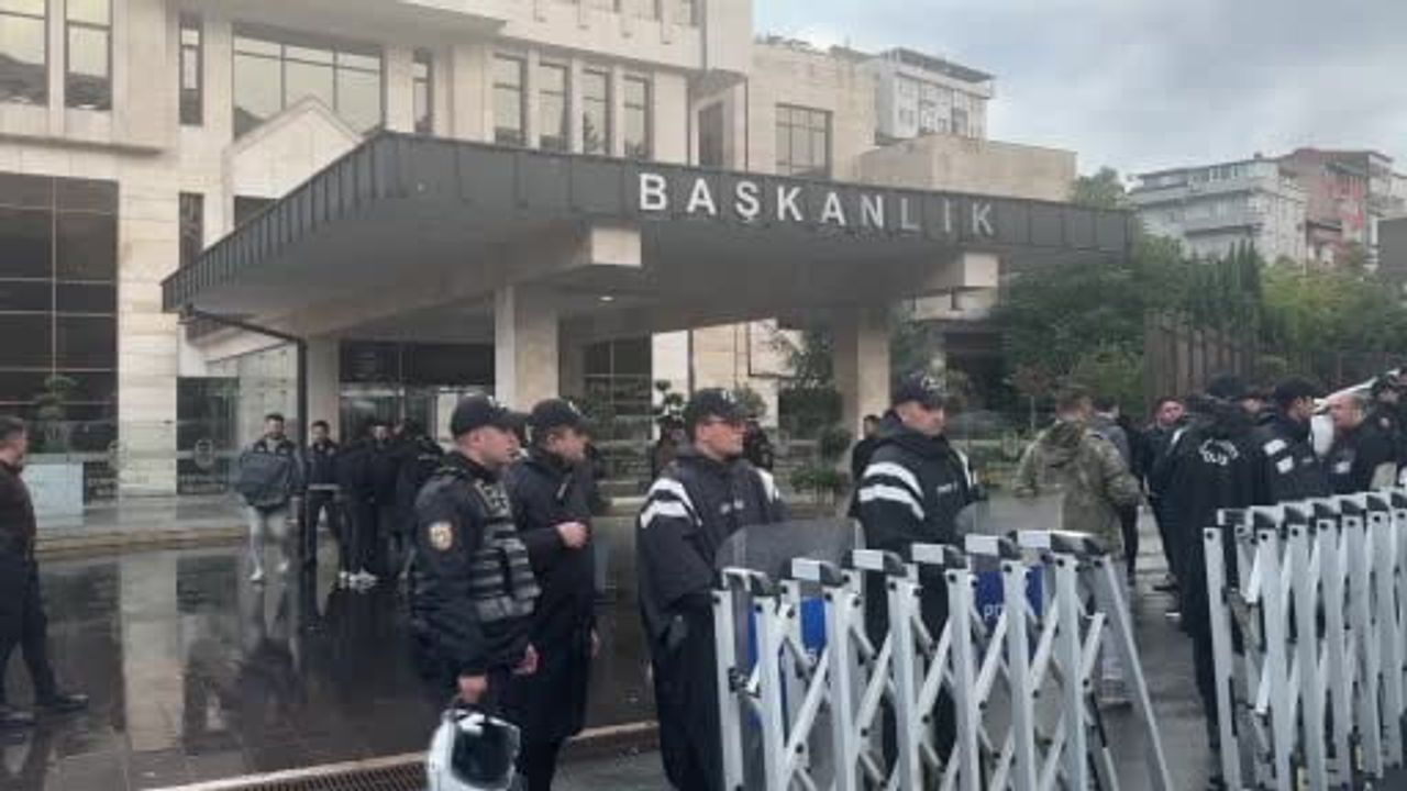 Eyüpsultan belediyesinde geniş çaplı operasyon: başkan dahil 28 gözaltı
